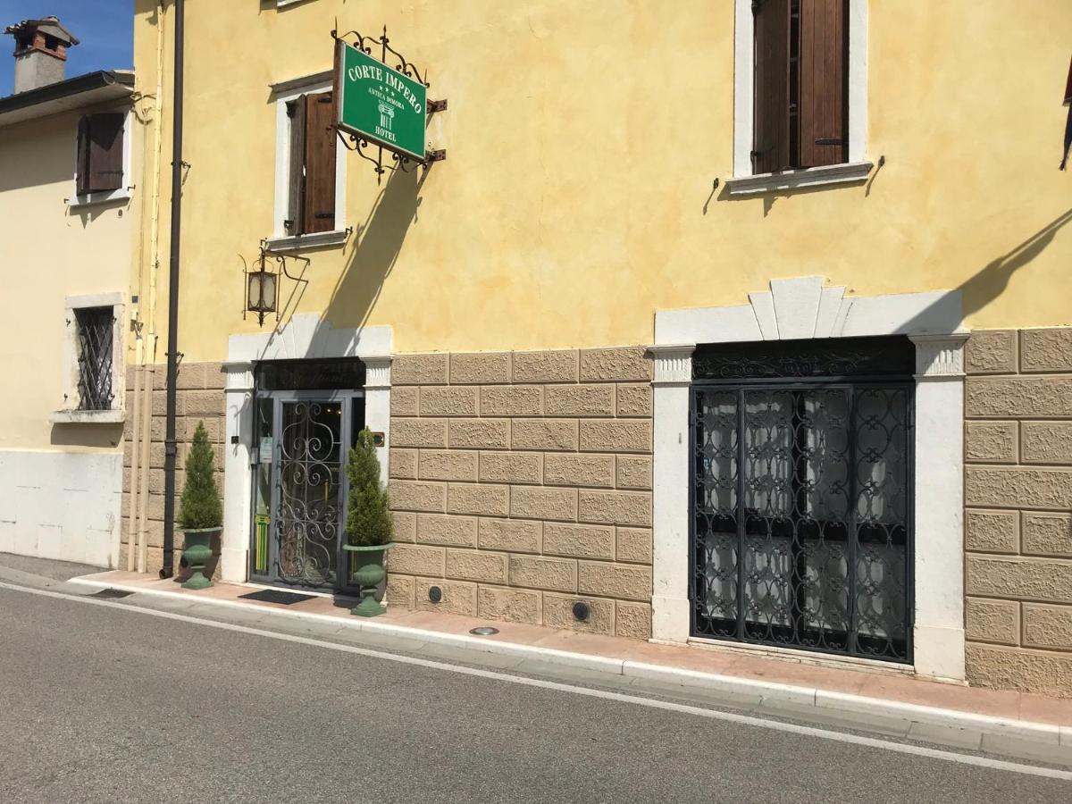 Antica Dimora Corte Impero Affi Esterno foto
